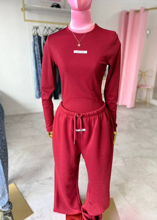 Set Burgundy